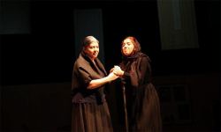 Со слезами на глазах… Для матерей шехидов Карабахской войны показан спектакль "На одном дыхании" (ВИДЕО, ФОТО)