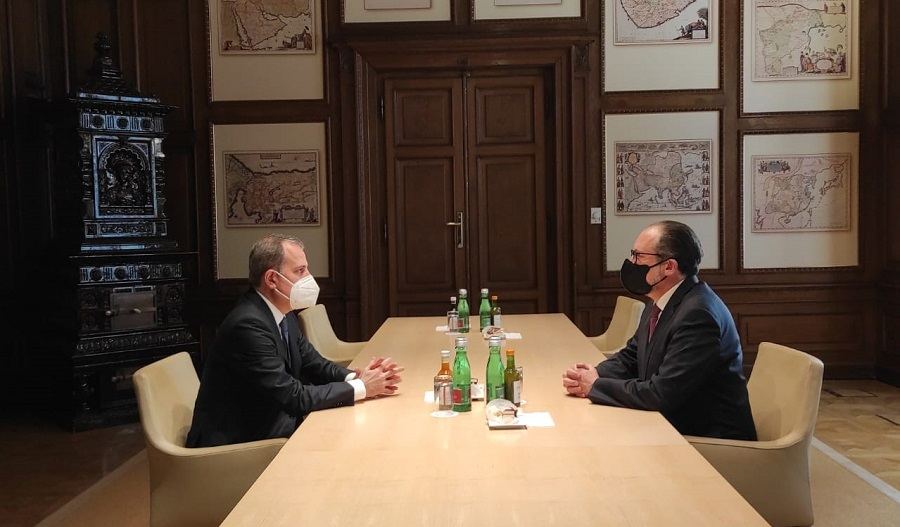 Джейхун Байрамов обсудил вопросы двустороннего сотрудничества с австрийским министром