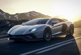 "Lamborghini" şirkəti "Aventador" modelinin varisini təqdim edəcək