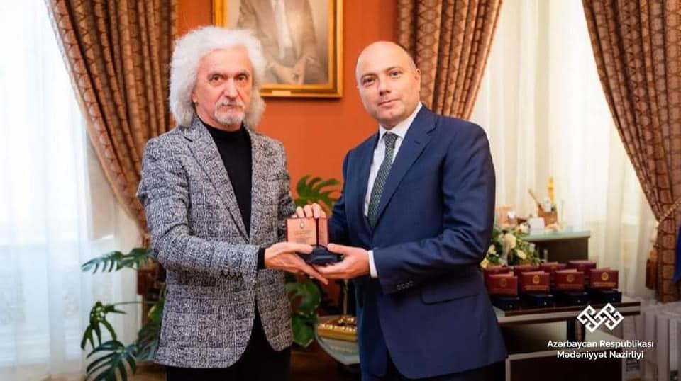 Азербайджанским архитекторам вручены государственные награды (ФОТО)