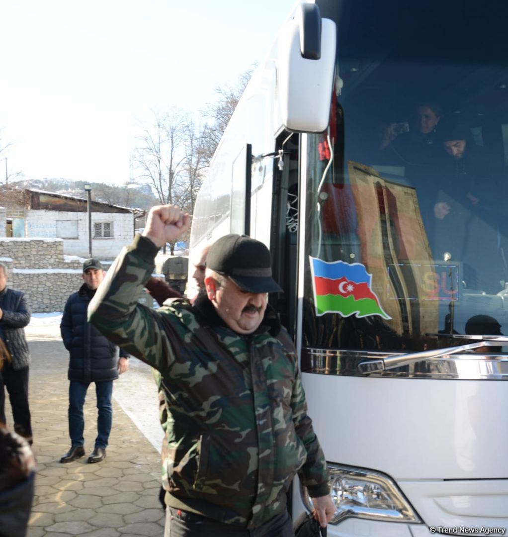 İlk sərnişin avtobusu Şuşaya çatıb (FOTO/VİDEO)