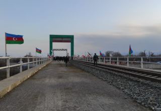 Мост через реку Астарачай - крупное достижение в развитии проекта МТК "Север-Юг"