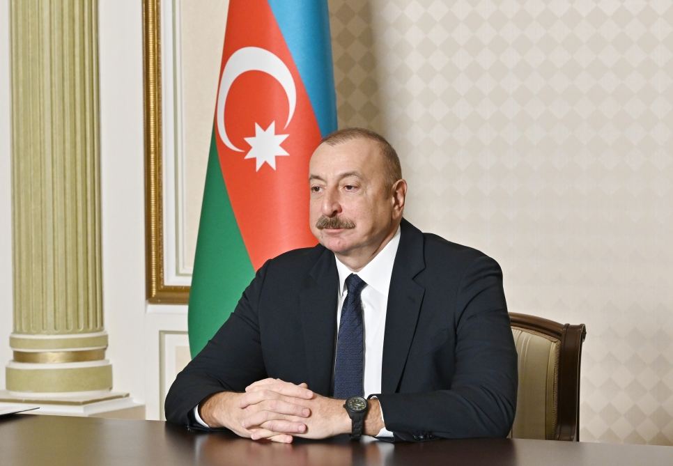 Президент Ильхам Алиев принял в видеоформате министра дорог и градостроительства Ирана (ФОТО/ВИДЕО)