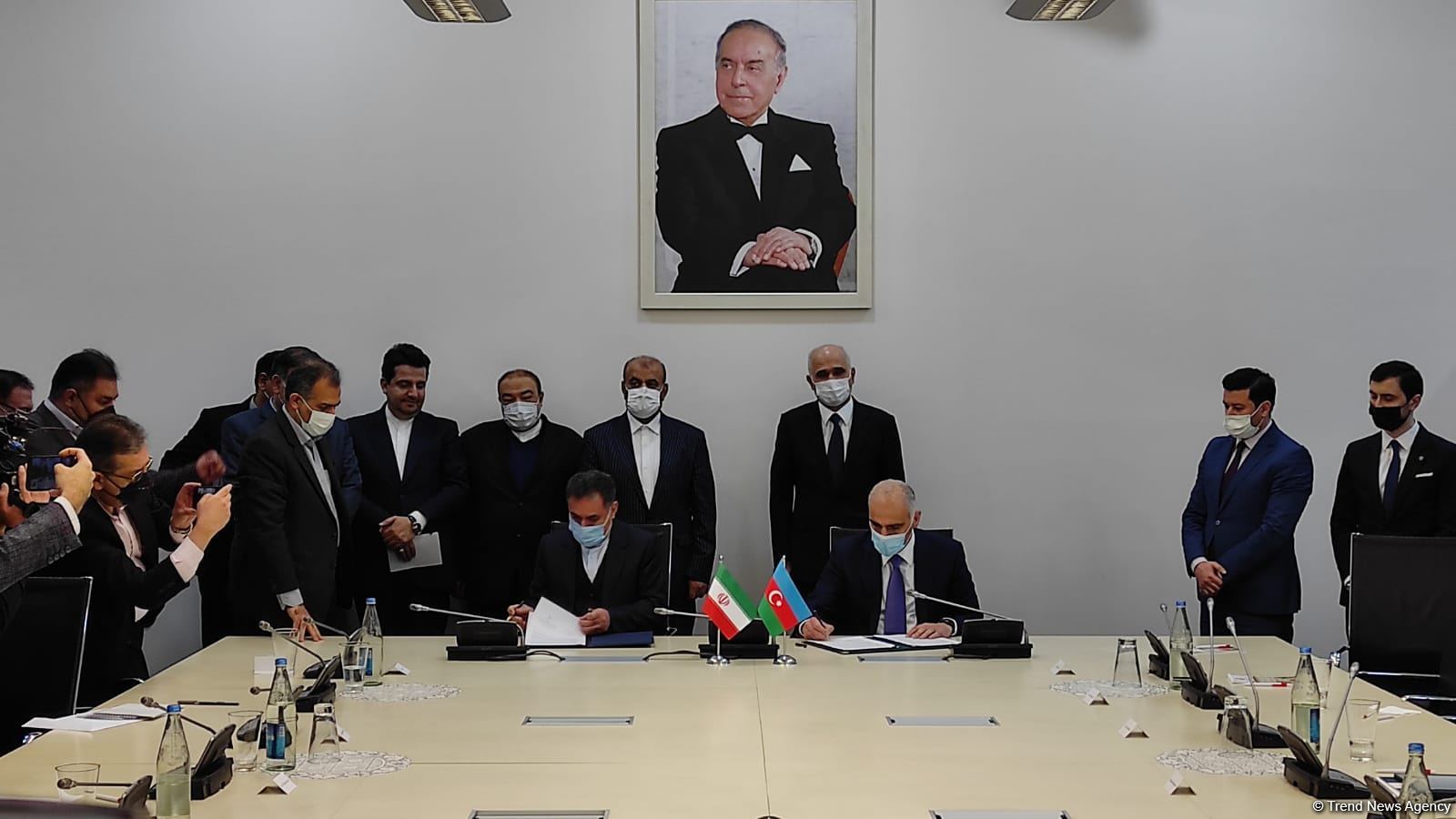 Азербайджан и Иран подписали протокол о строительстве автомобильного моста через Астарачай (ФОТО)
