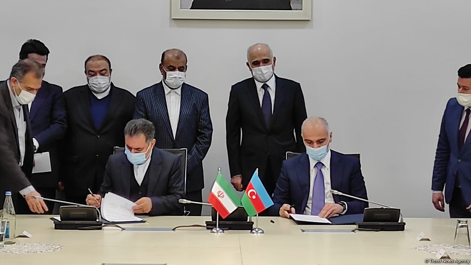 Azerbaijan, Iran sign protocol on construction of new bridge over Astarachay River (PHOTO)