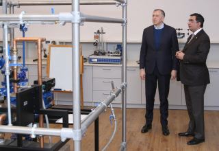 Посол Грузии в Азербайджане посетил Бакинскую высшую школу нефти (ФОТО)