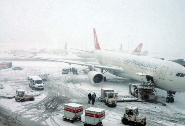 Закрытие аэропорта Стамбула продлили