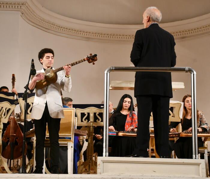 Чарующая красота звучания азербайджанских национальных музыкальных инструментов (ФОТО)