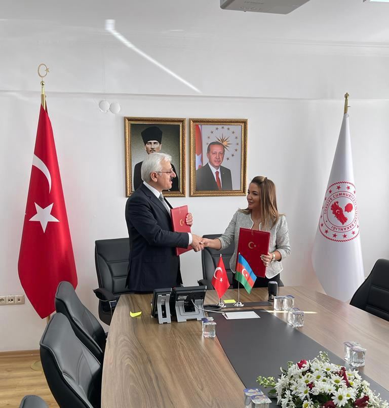 Azerbaijan's Agency for State Support to NGOs, Turkey's Ministry of Interior sign memorandum of co-op (PHOTO)
