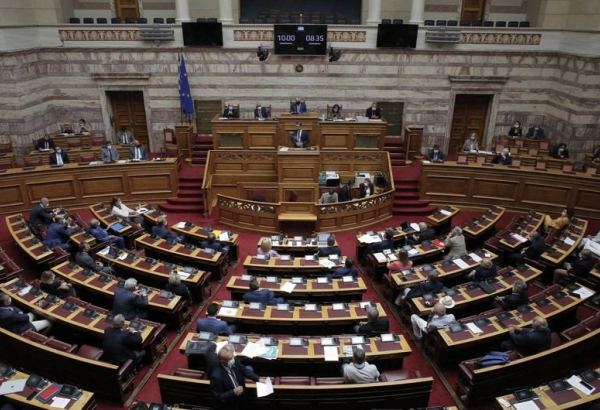 В Греции распуcтили парламент в связи с выборами 21 мая