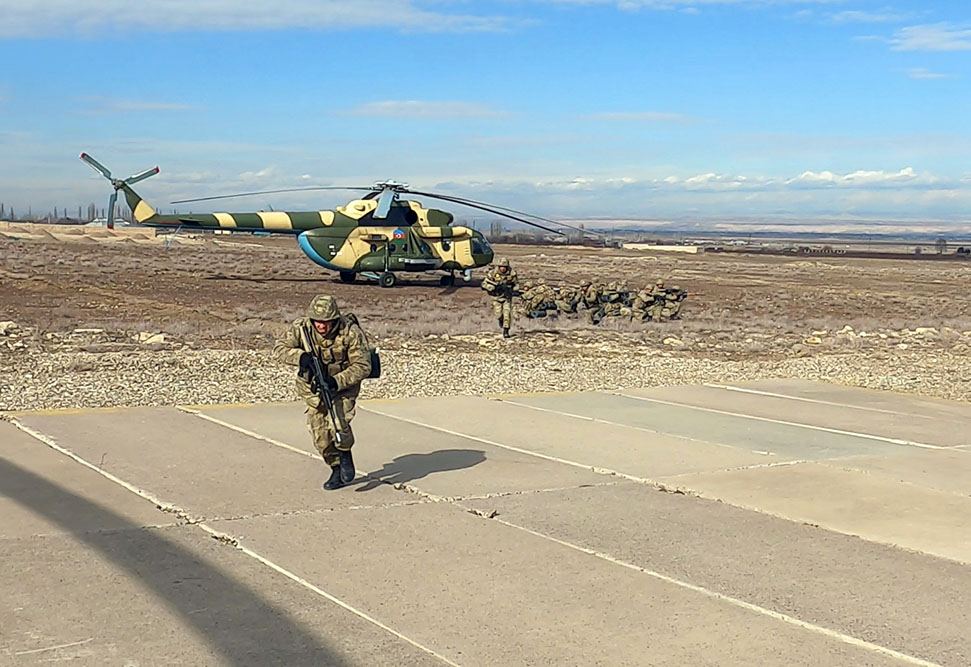 Komandoların hazırlığına xüsusi diqqət yetirilir - MN (FOTO/VİDEO)