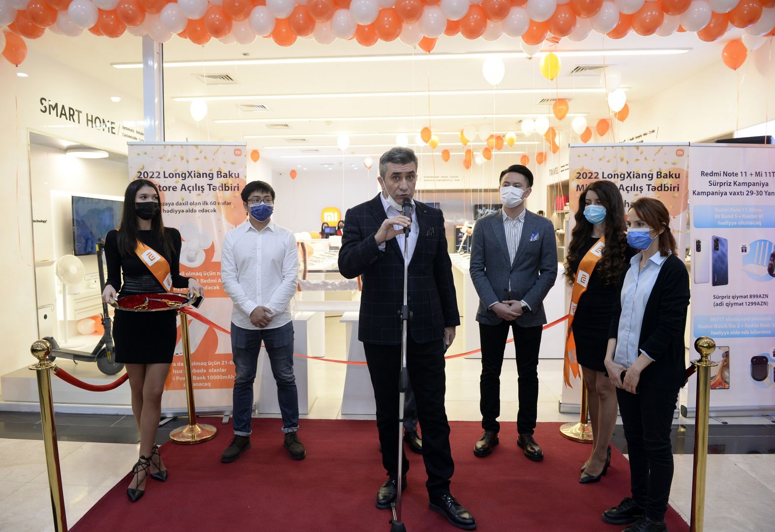 Bakıda yeni Xiaomi mağazası açıldı (FOTO)