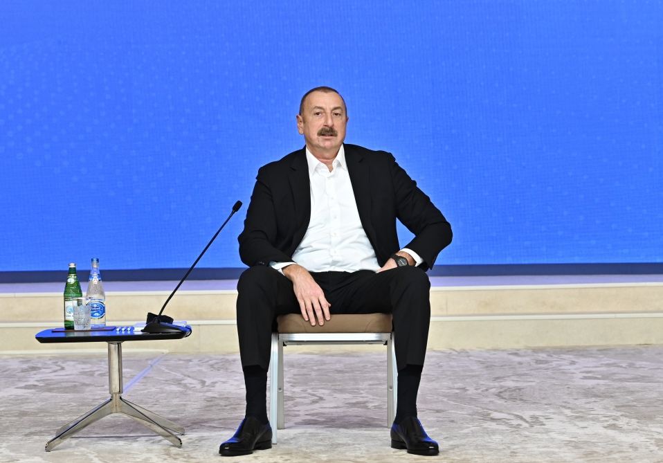 Президент Ильхам Алиев: Для семей шехидов, инвалидов войны также осуществляется широкомасштабная программа