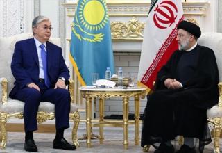 Раиси провел телефонный разговор с президентом Казахстана