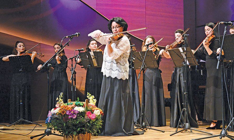 Detaşe - в Баку состоялась премьера вальса немецкого композитора  (ФОТО)