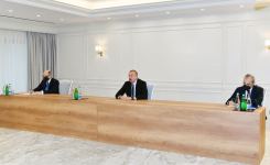 President Ilham Aliyev receives delegation led by European energy commissioner (PHOTO/VIDEO)