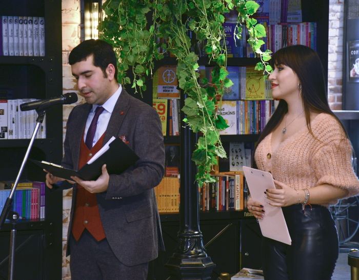Музыка в окружении книг – концерт в Баку (ФОТО)