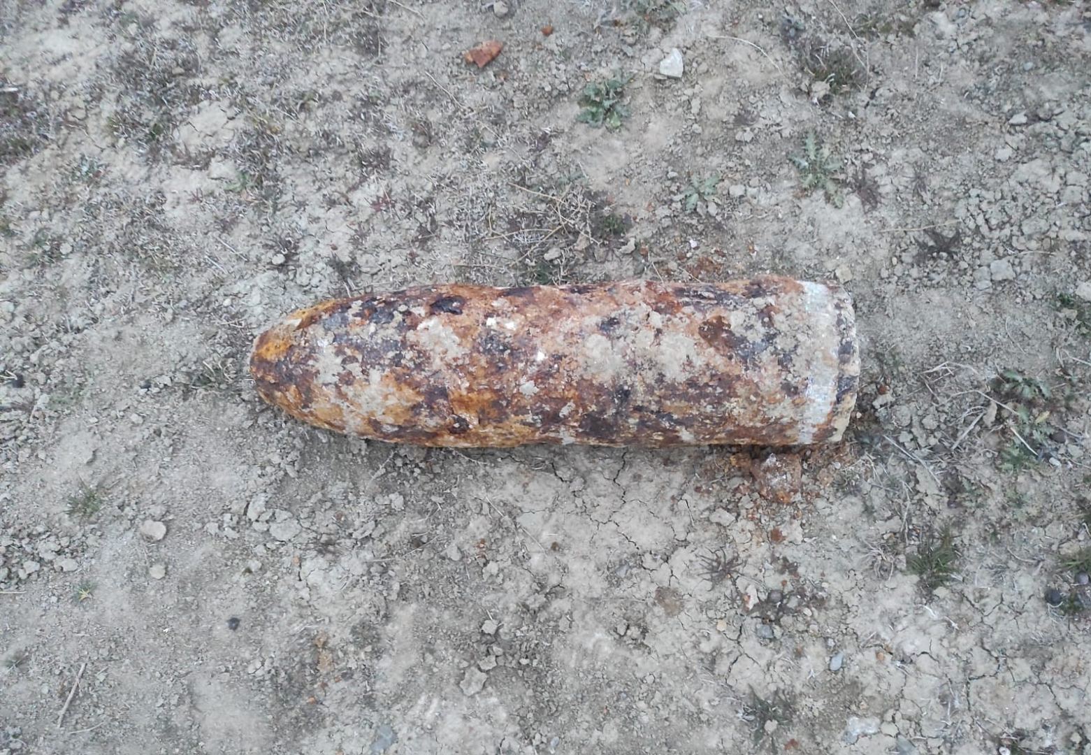В Масазыре обнаружен артиллерийский снаряд (ФОТО)