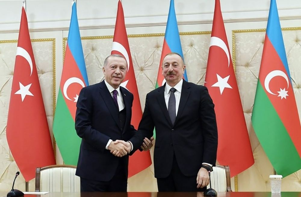 President Ilham Aliyev calls President Recep Tayyip Erdogan