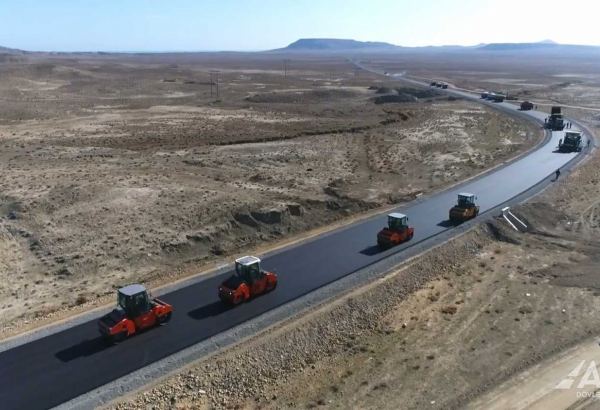 Palçıq vulkanlarına gedən yeni avtomobil yolu inşa edilir (FOTO/VİDEO)