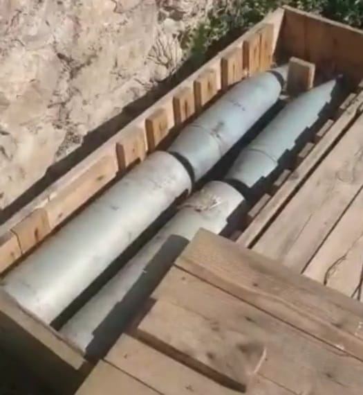 В Ходжавенде обнаружены артиллерийские снаряды (ФОТО/ВИДЕО)
