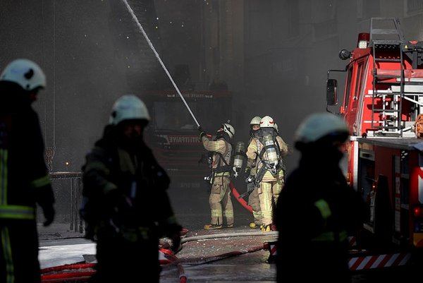 Пожар вспыхнул в армянской католической церкви в Стамбуле