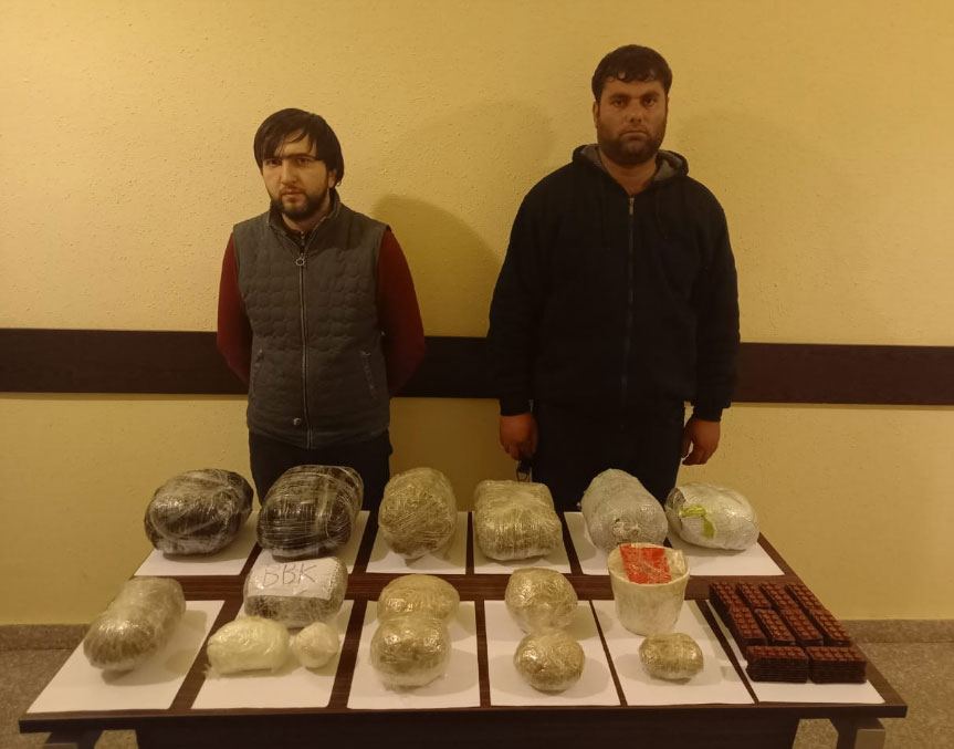 На границе задержаны 2 человека, подозреваемые в незаконном обороте наркотиков - Госпогранслужба Азербайджана (ФОТО)