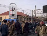 Several Armenian citizens block airport road to protest against visit of Azerbaijani MPs (PHOTO)