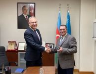 DGK-nin yubiley medalı professor Nuru Bayramova təqdim edilib (FOTO)