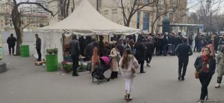 Bakıda Novruz çadırları qurulub (FOTO)