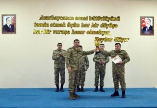 Azərbaycan Ordusunda daşqaldırma birinciliyi keçirilib (FOTO)