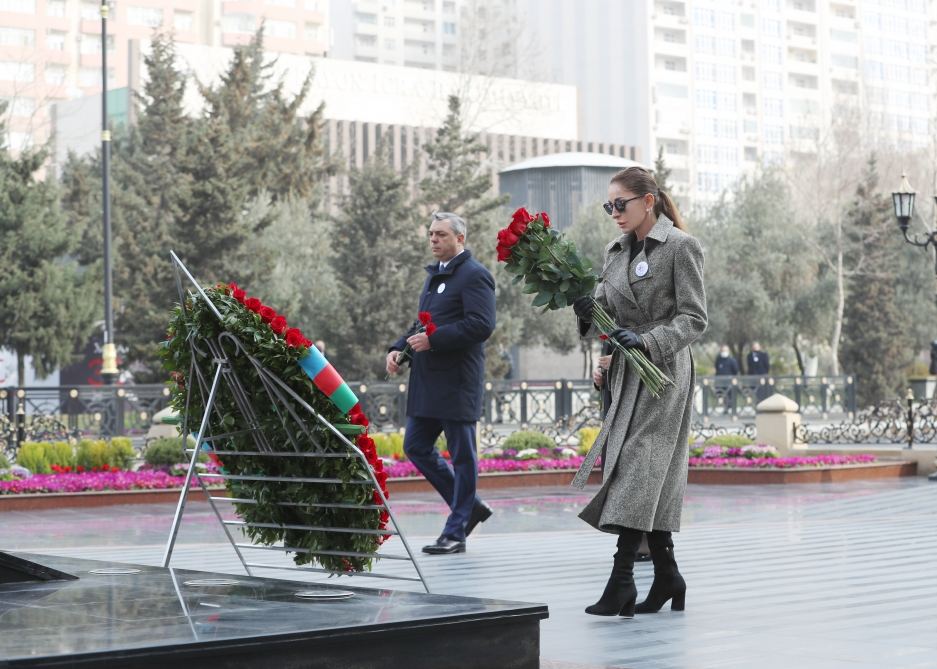 President Ilham Aliyev, First Lady Mehriban Aliyeva attend nationwide march to commemorate 30th anniversary of Khojaly genocide (PHOTO/VIDEO)