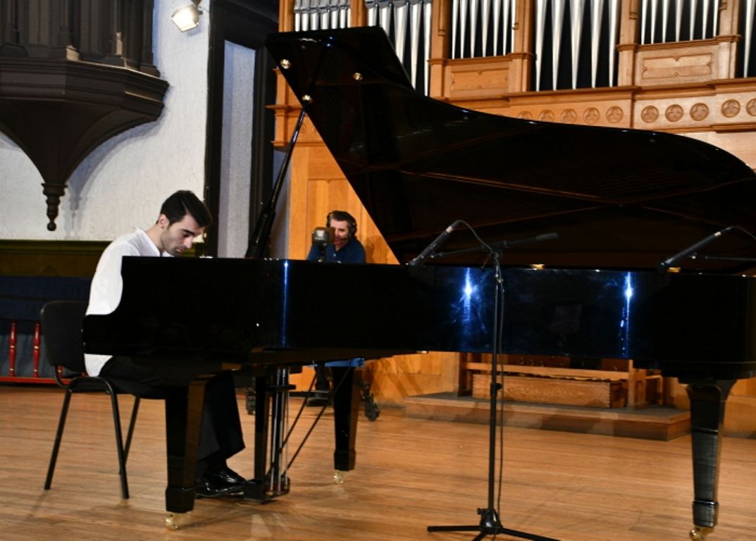 В рамках проекта "Поддержка молодежи" состоялся концерт Вургуна Векилова и Атабалы Манафзаде (ФОТО)