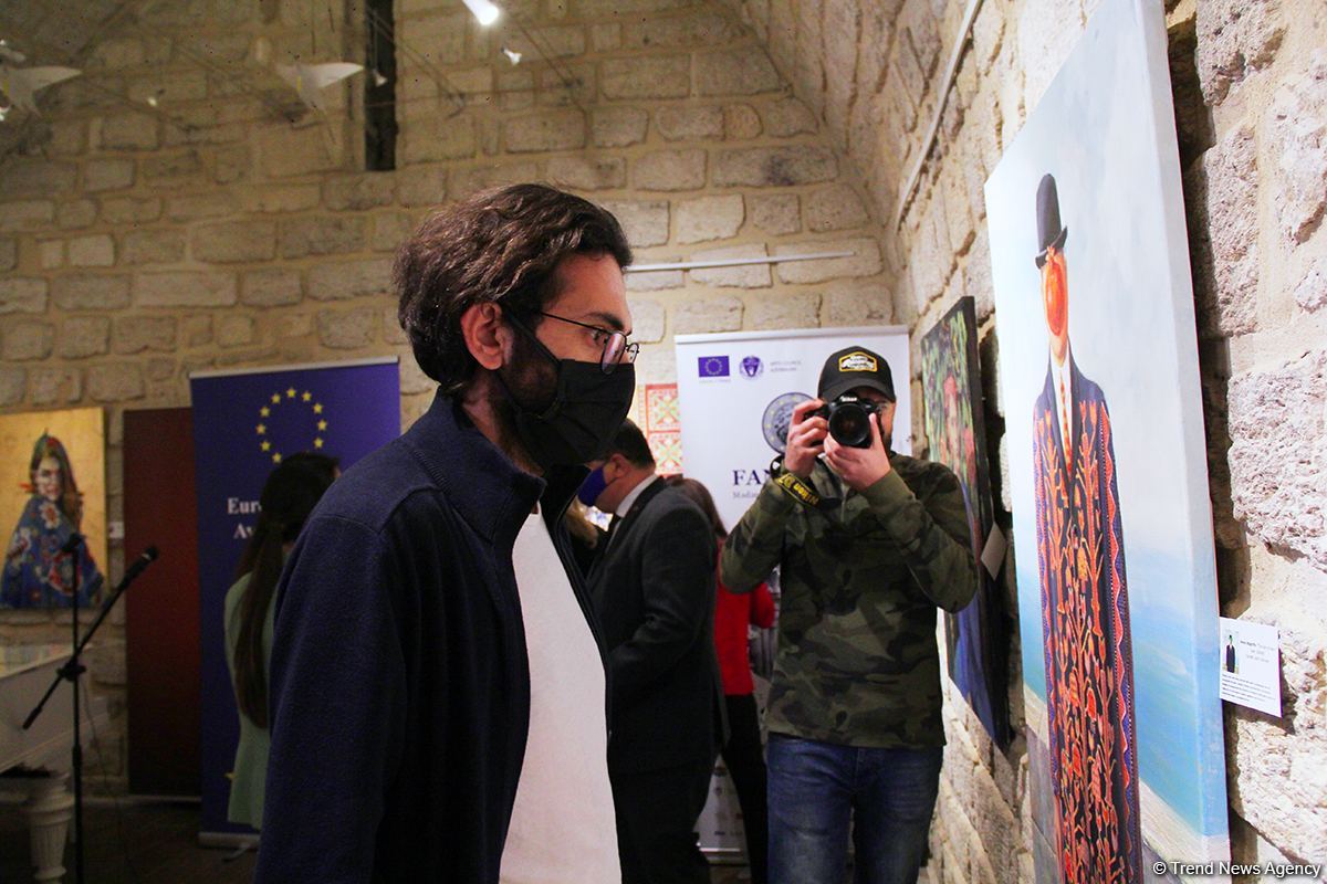 Шедевры мировой живописи с азербайджанскими коврами! В Баку состоялось открытие Фестиваля культурного наследия FantazEU (ФОТО)