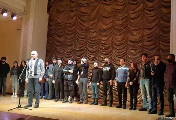 В Баку состоялось открытие фестиваля независимых театров (ФОТО)