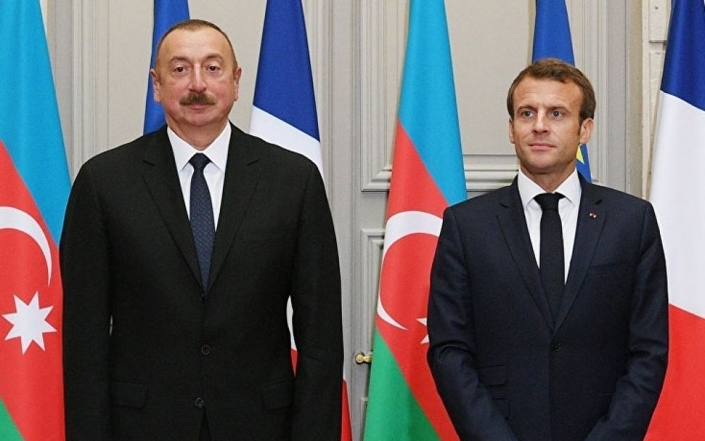 French president holds phone talks with President Ilham Aliyev