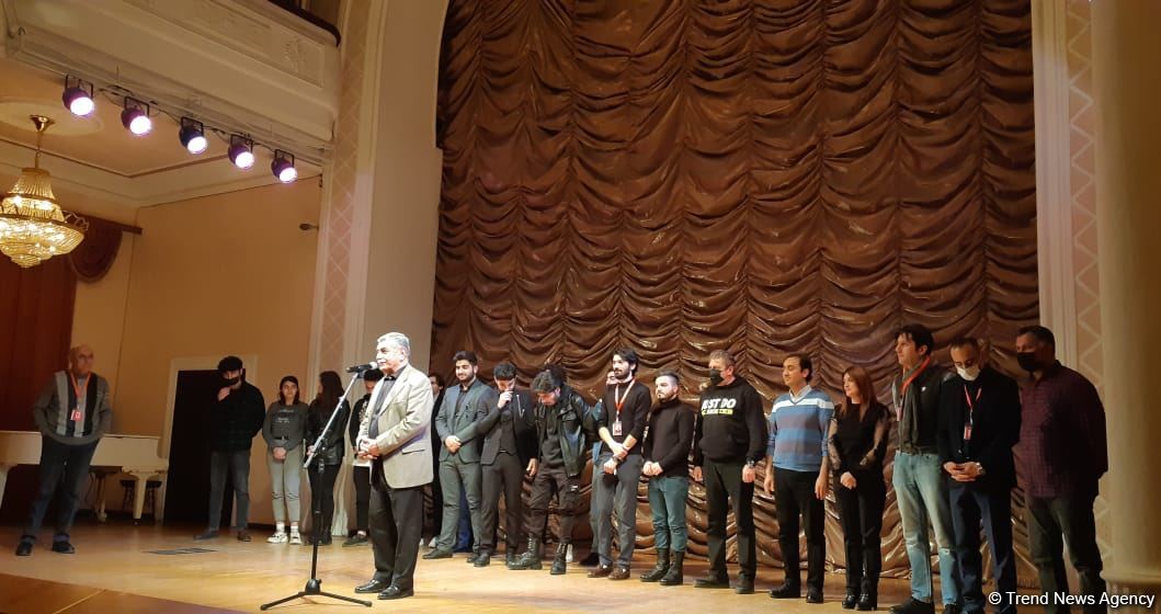 В Баку состоялось открытие фестиваля независимых театров (ФОТО)