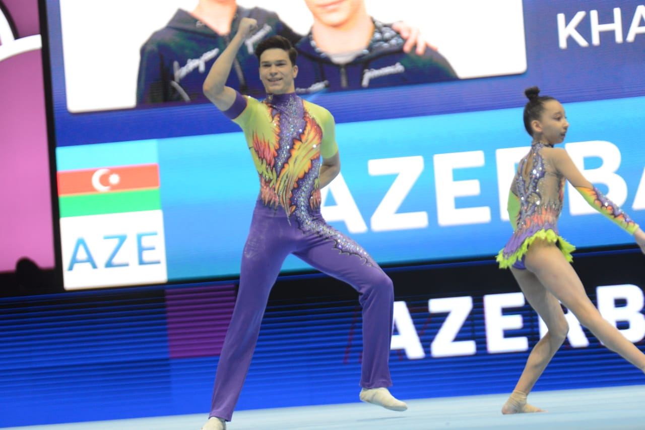 Азербайджанские спортсмены Милана Алиева и Низам Хамидулин прошли в финал Всемирных соревнований по акробатической гимнастике