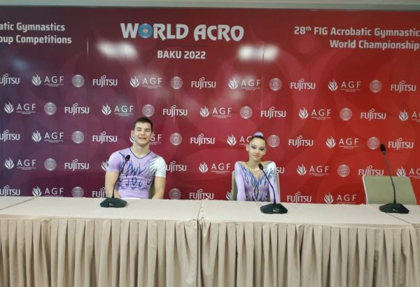 Bulgarian athletes talk about their performance to Azerbaijani
composition recommended to by coach