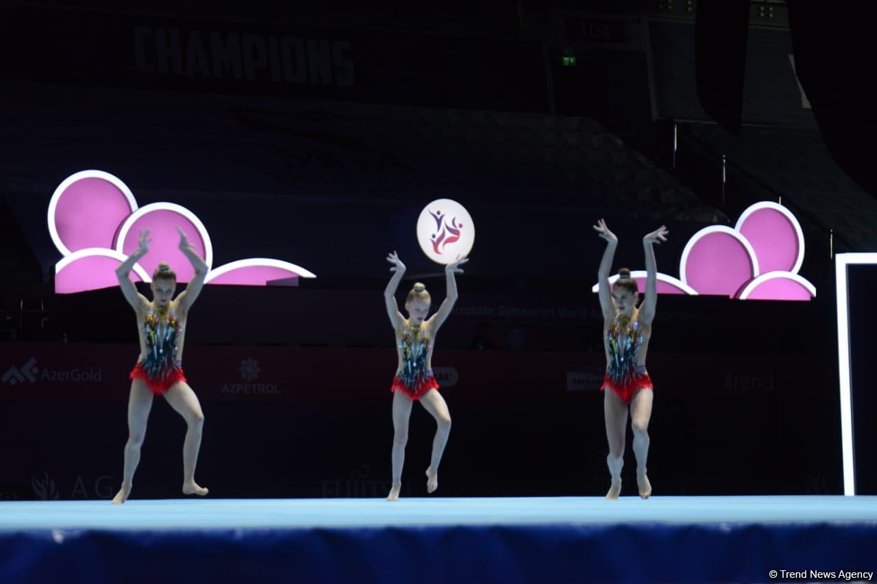 Bakıda akrobatika gimnastikası üzrə Dünya Yaş Qrupları Yarışlarının ikinci günü davam edir (FOTO)