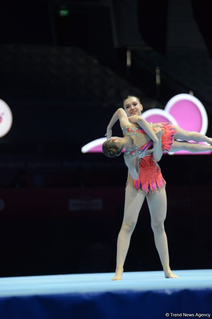 Bakıda akrobatika gimnastikası üzrə Dünya Yaş Qrupları Yarışlarının ikinci günü davam edir (FOTO)