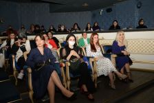 Женщины отдыхают, а мужчины создают праздник! Концерт в Баку, посвященный 8 Марта (ФОТО)