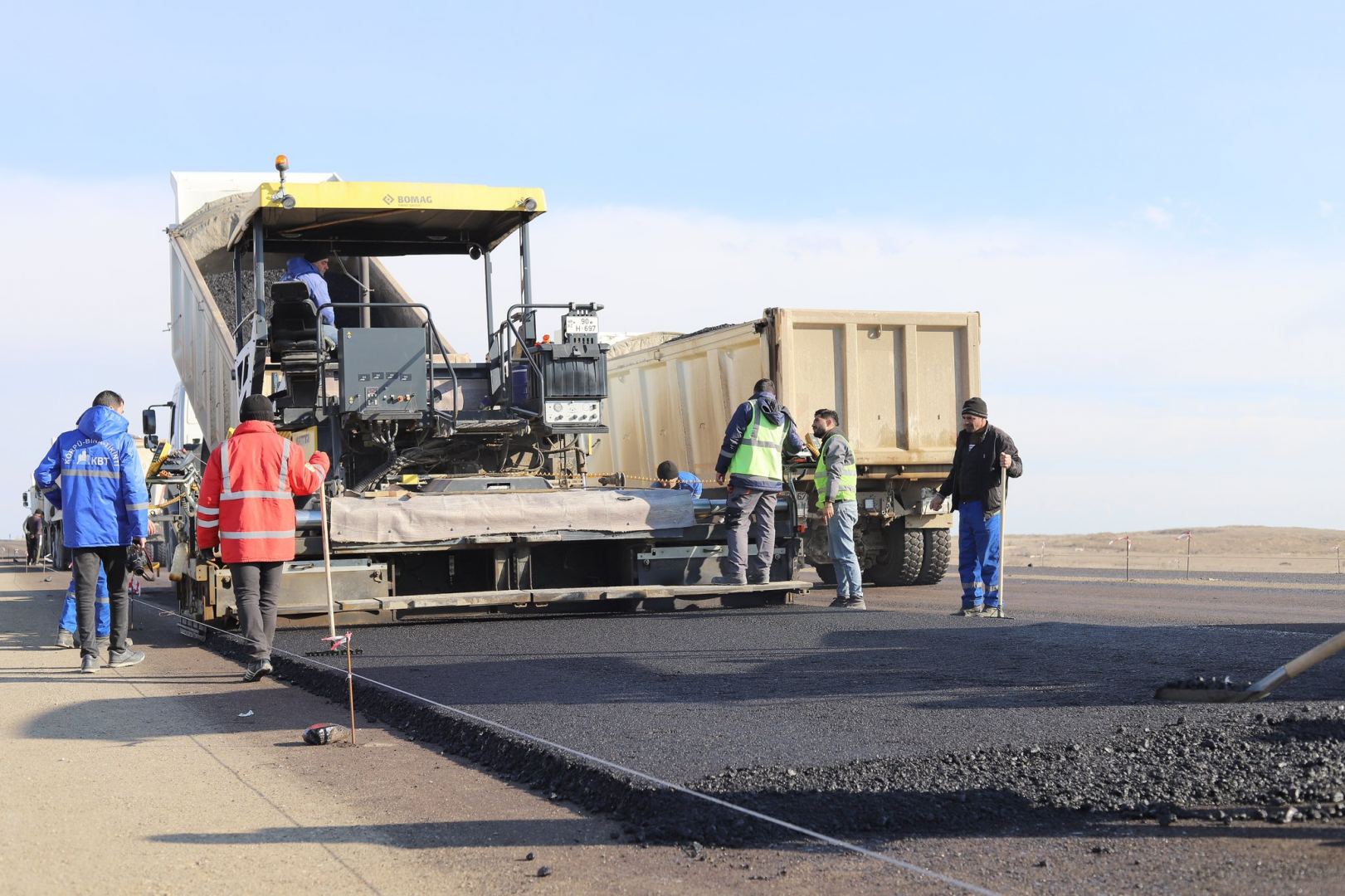 Azerbaijan begins work on asphalting Barda-Agdam road (PHOTO)