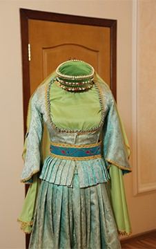 Азербайджанские национальные костюмы экспонируются в Узбекистане (ФОТО)