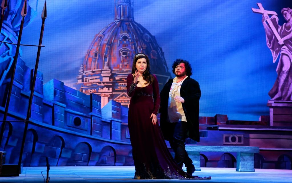Быть красивой женщиной в опере… Какие приятные и доброжелательные люди в Баку, какая высокая культура! (ФОТО)