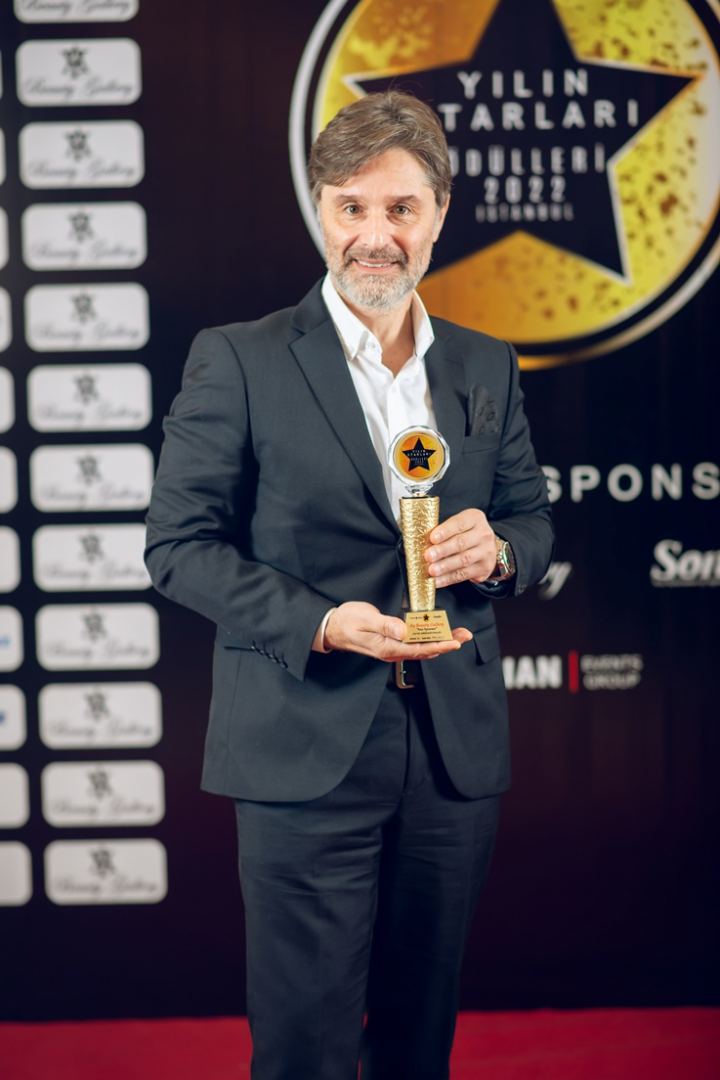 В Баку прошла церемония награждения премии Yılın Starları Ödülleri 2022 İstanbul (ФОТО)