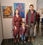 Научиться рисовать в 75 лет! Выставка картин учеников Нигяр Нариманбековой (ФОТО)