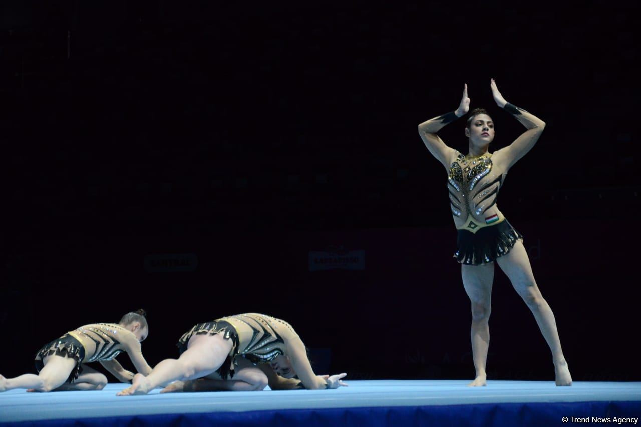 Bakıda akrobatika gimnastikası üzrə dünya çempionatının ikinci günü start götürüb (FOTO)