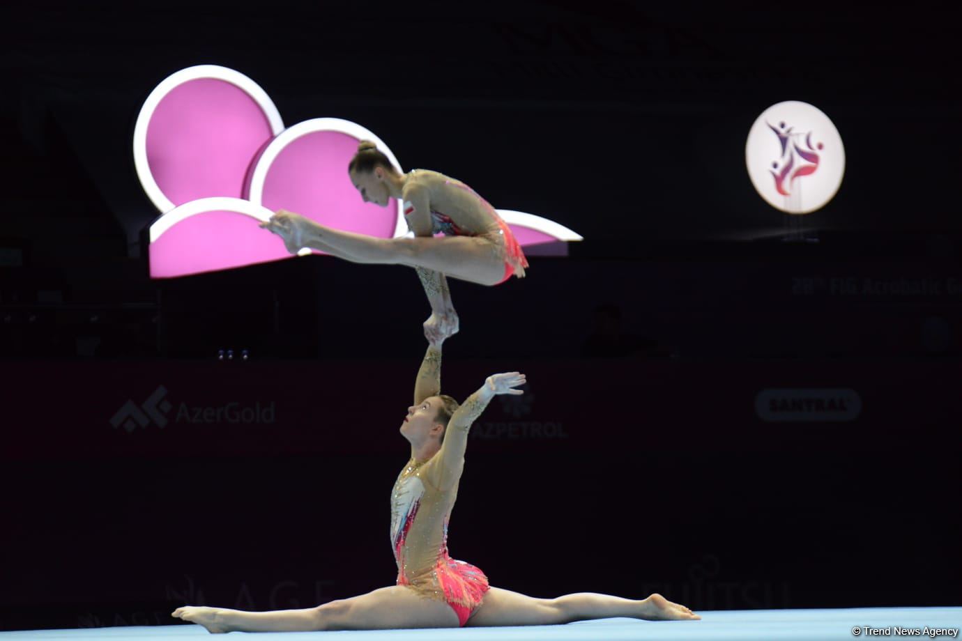 ЧМ по акробатической гимнастике в Баку: стартовали финальные соревнования (ФОТО)