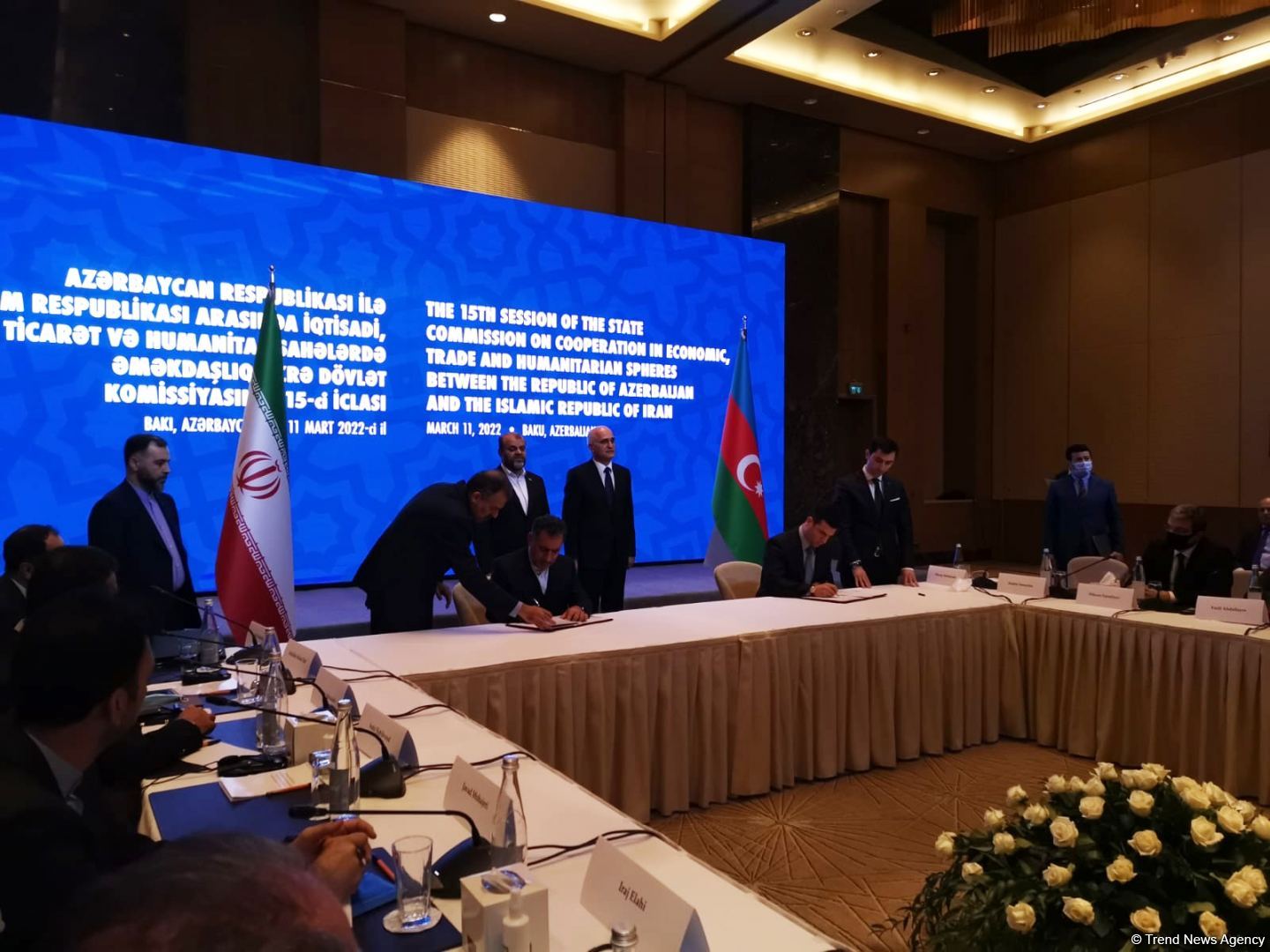 Azerbaijan, Iran sign historic document (PHOTO)